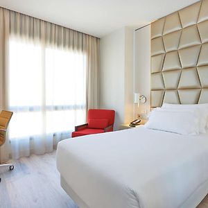 Camera familiare comunicante con letto queen size